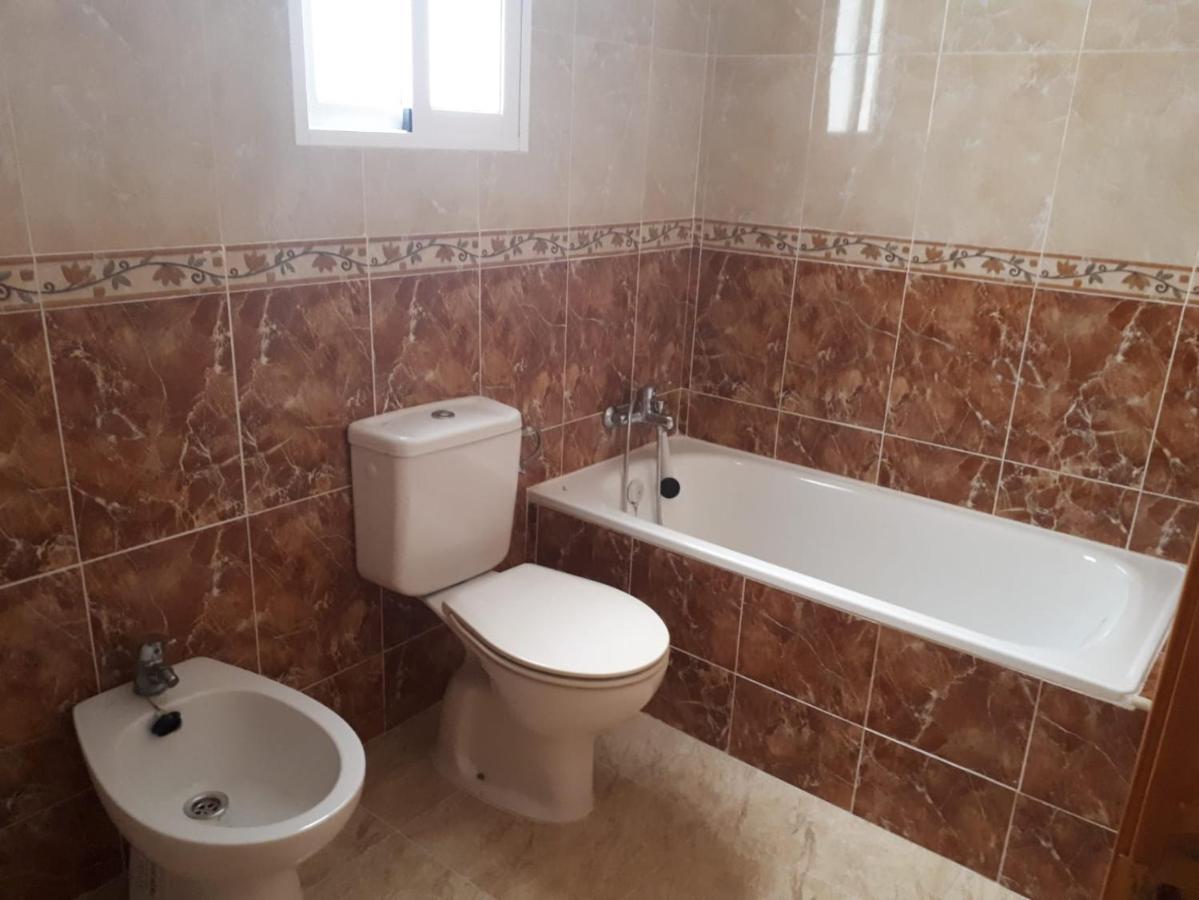 Apartamento 9 De Octubre لوس مونتيسينوس المظهر الخارجي الصورة